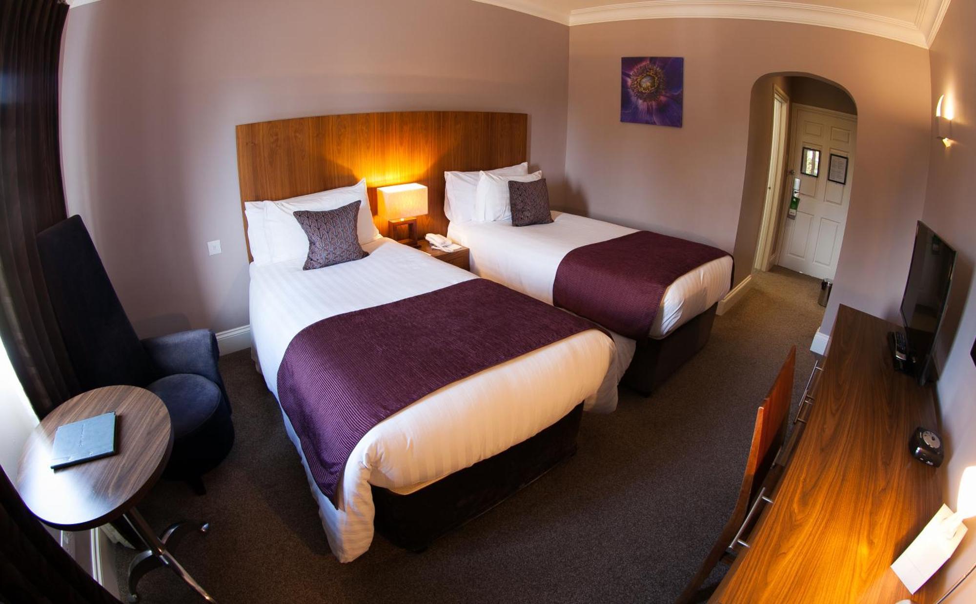 Best Western Plus Centurion Hotel Мидсомър Нортън Екстериор снимка