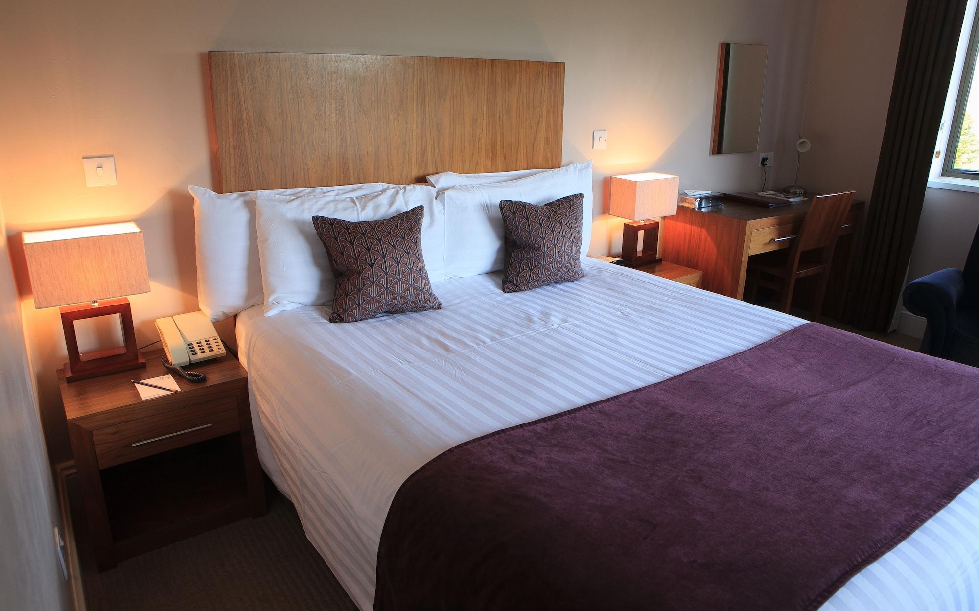 Best Western Plus Centurion Hotel Мидсомър Нортън Екстериор снимка