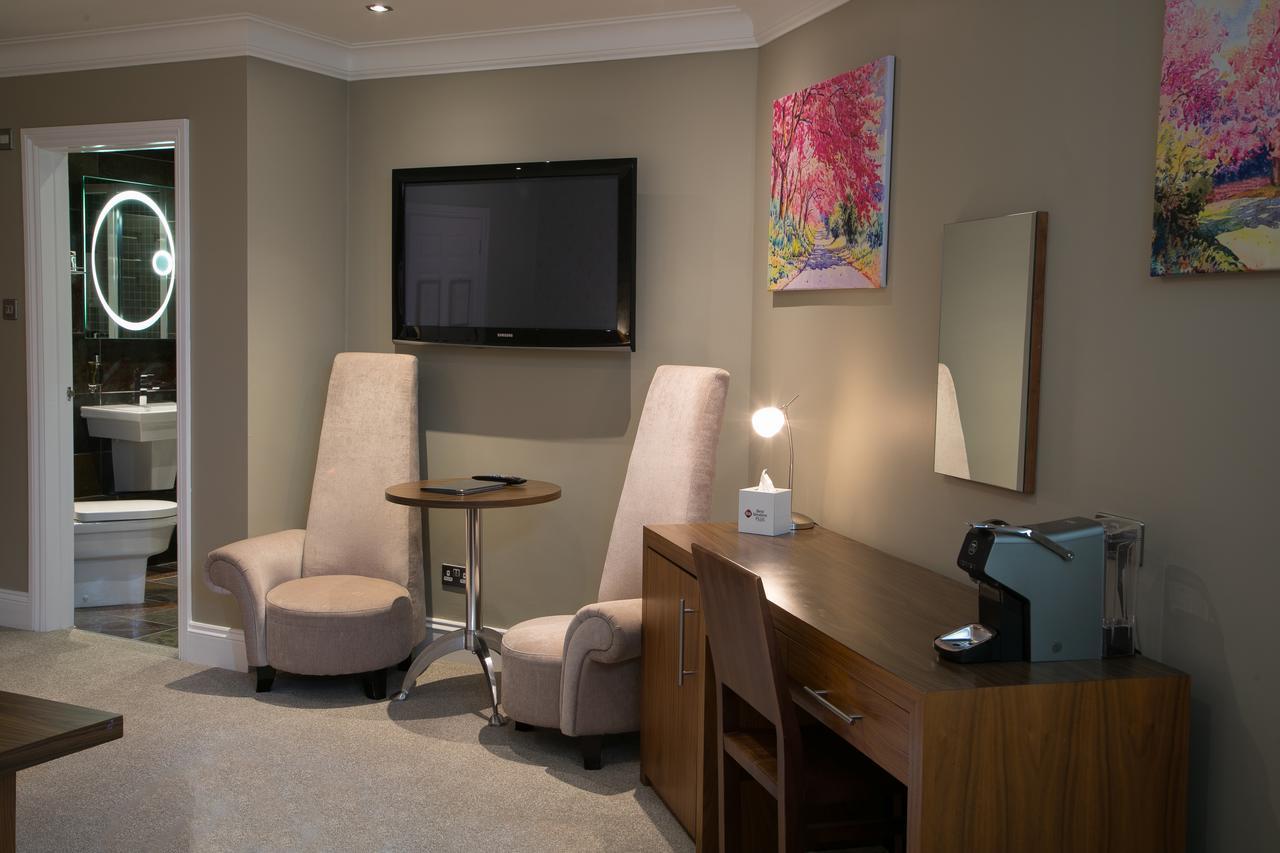 Best Western Plus Centurion Hotel Мидсомър Нортън Екстериор снимка
